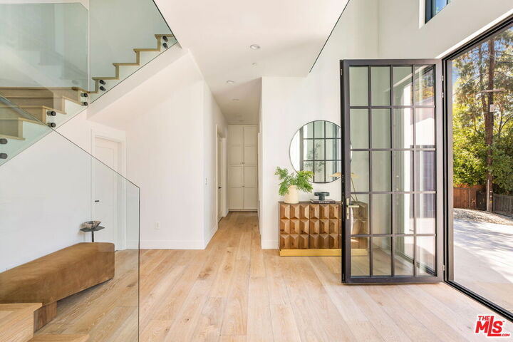 Property Photo:  16815 Shileno Pl  CA 91436 