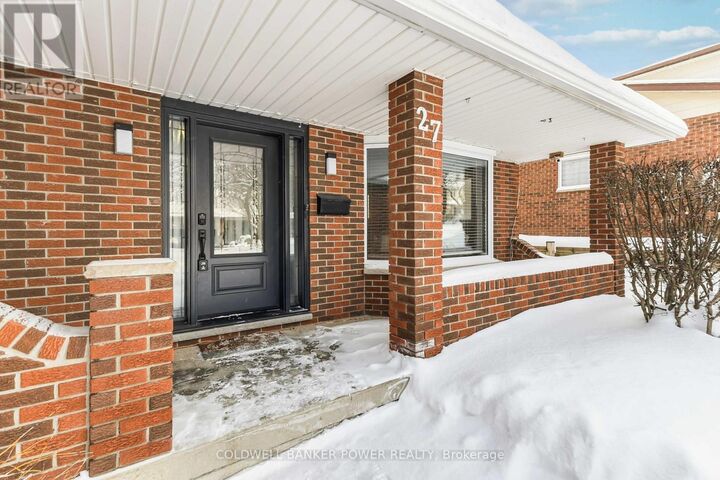 Photo de la propriété: 27 Foxcroft Crescent ON N6K 3A3