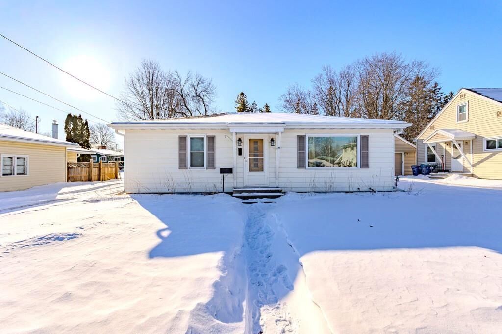 Property Photo:  619 West Randolph Street  WI 54401 