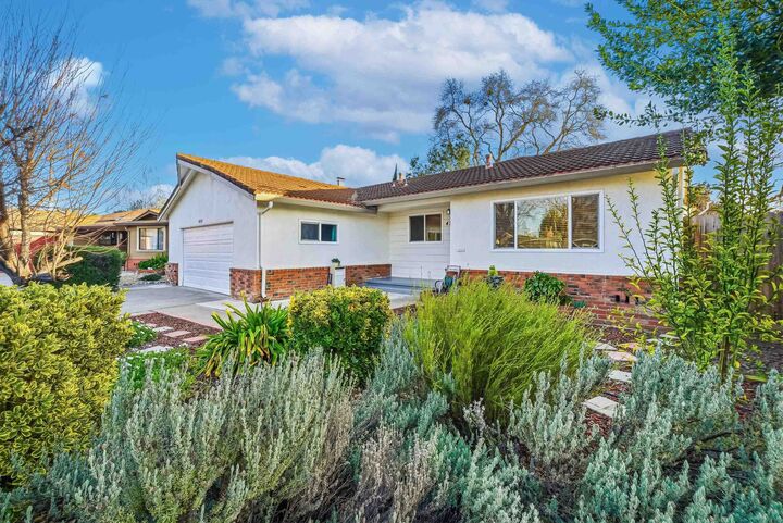 Property Photo:  4214 Wells St  CA 94566 