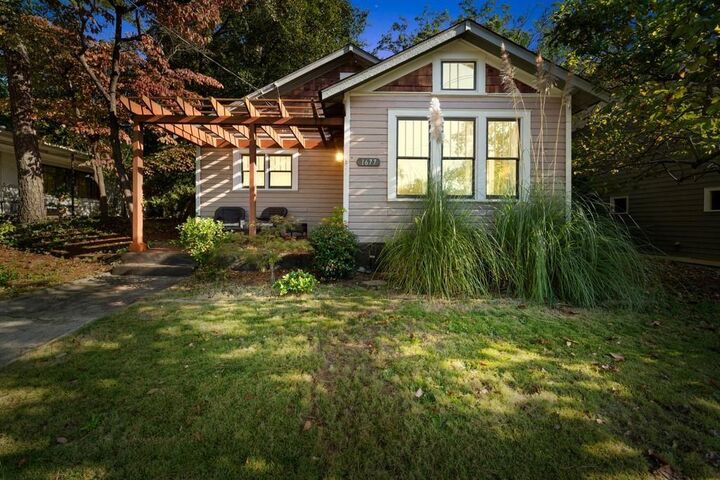 Property Photo: 1677 Neely Avenue GA 30344