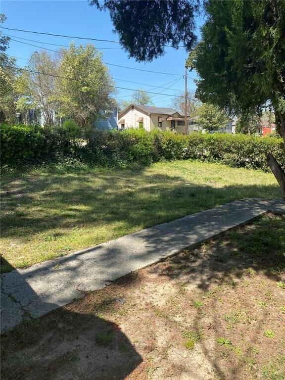 Property Photo:  2320 Ballard Drive  GA 31206 