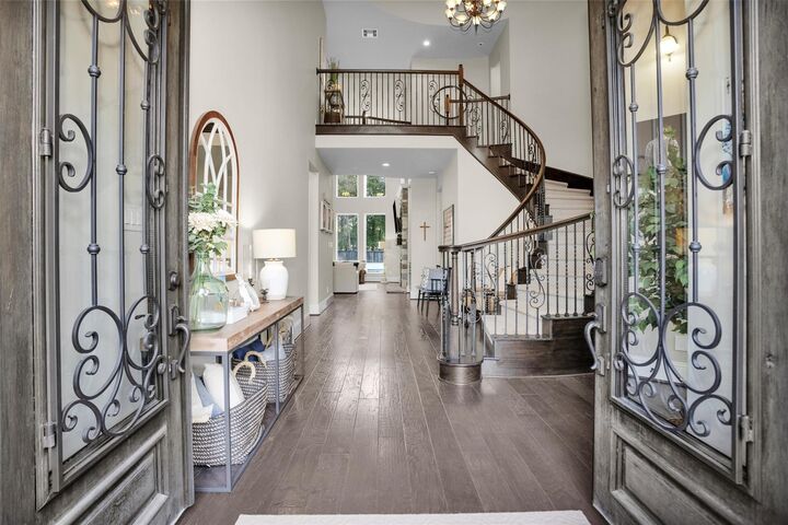 Property Photo:  105 Trelawney Place  TX 77316 