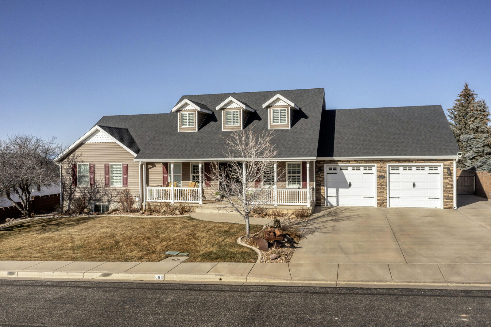 Property Photo:  693 E Red Cedar Dr  UT 84721 