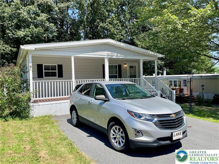 Property Photo:  194 Haddon Drive  PA 18062 