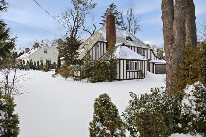 Property Photo: 2 Wynmor Road NY 10583