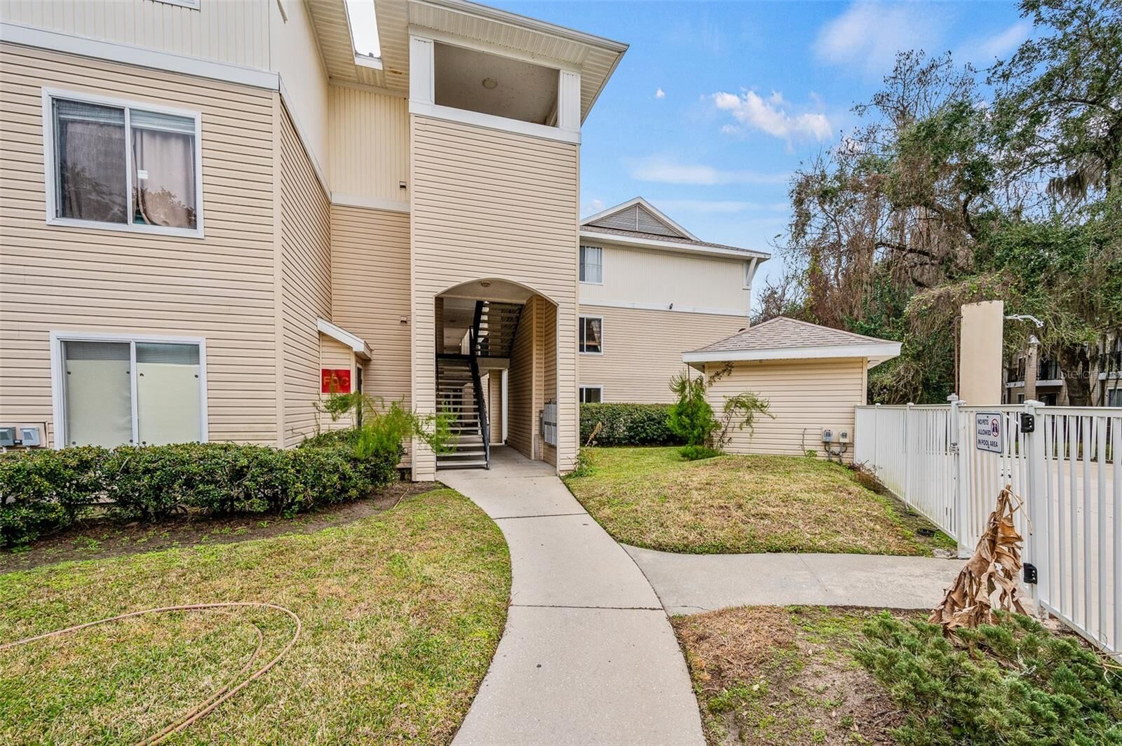 Property Photo:  3921 SW 34th Street 208  FL 32608 