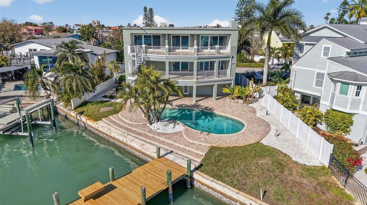 Property Photo:  5840 Balao Way S  FL 33706 