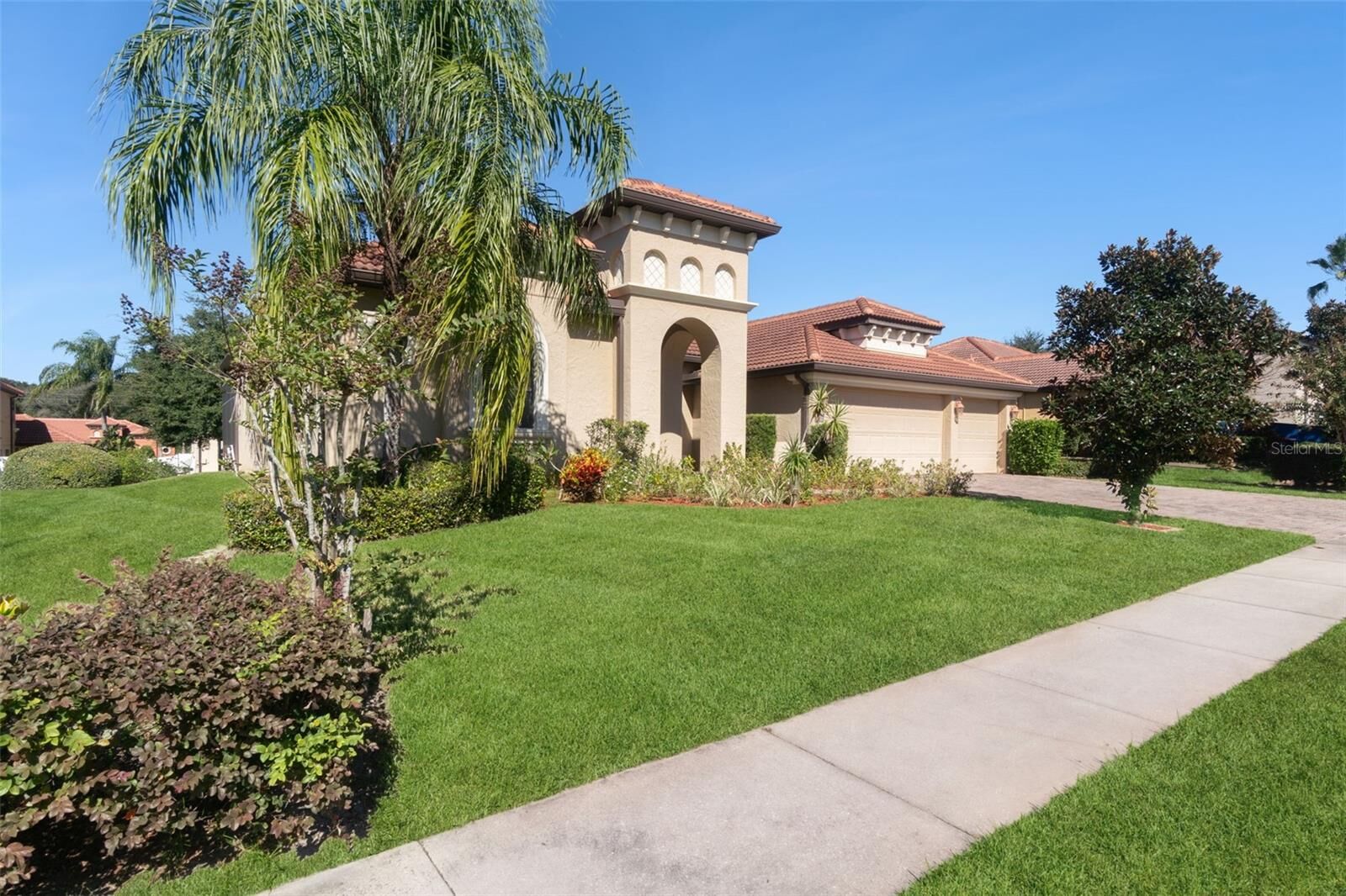 Property Photo:  2921 Falconhill Drive  FL 32712 