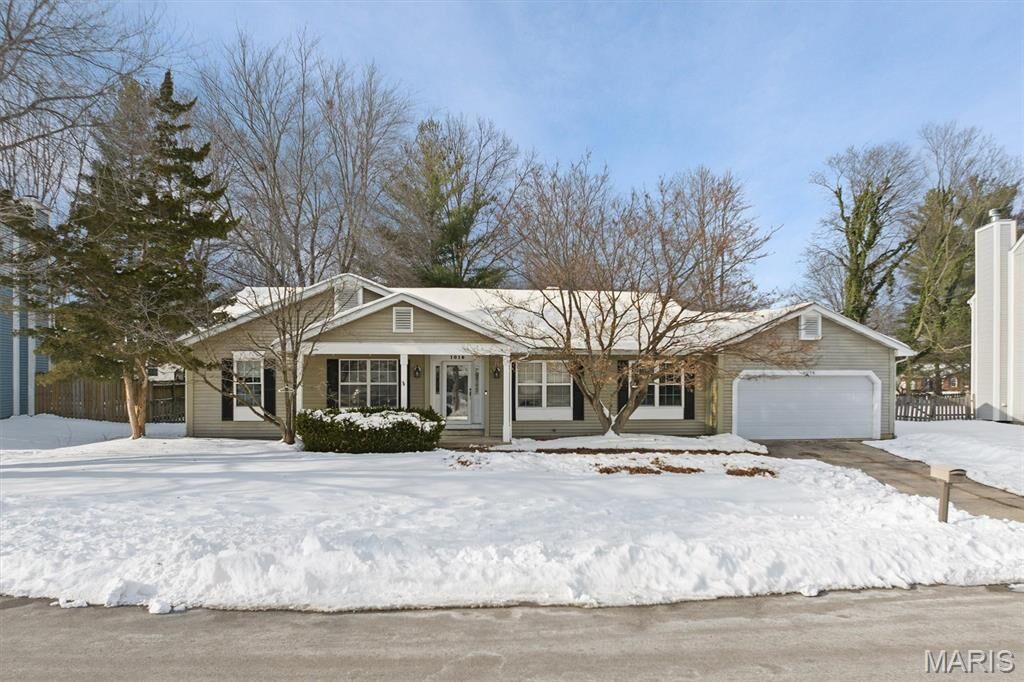 Property Photo:  1018 Timber Creek Lane  IL 62269 