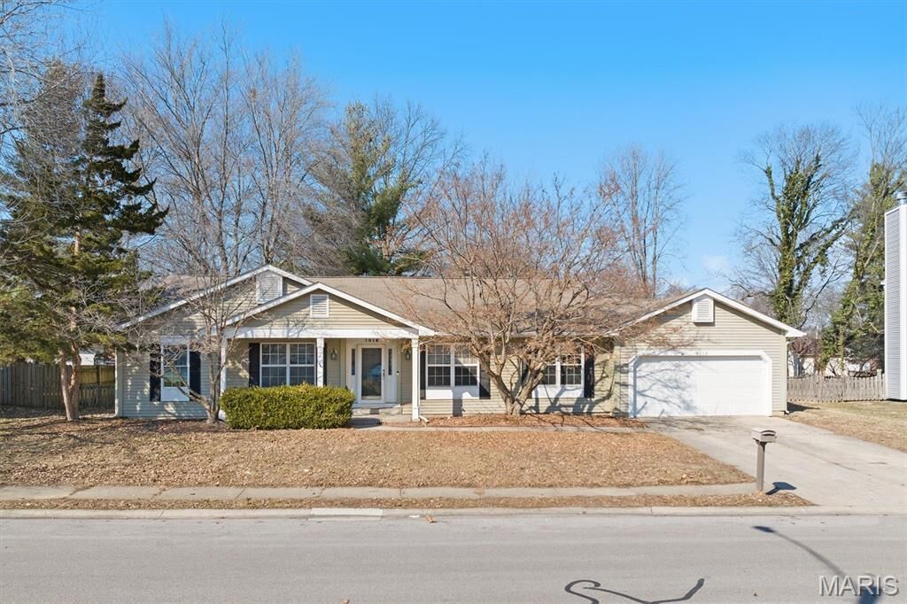 Property Photo:  1018 Timber Creek Lane  IL 62269 