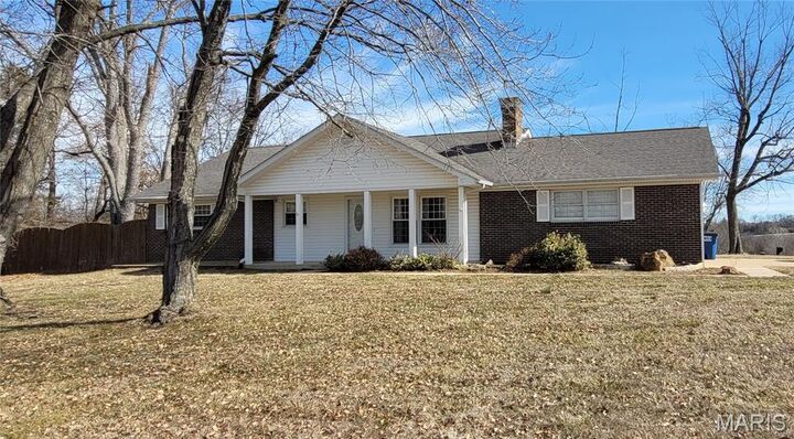 Property Photo:  393 Martin Field Court  MO 63089 