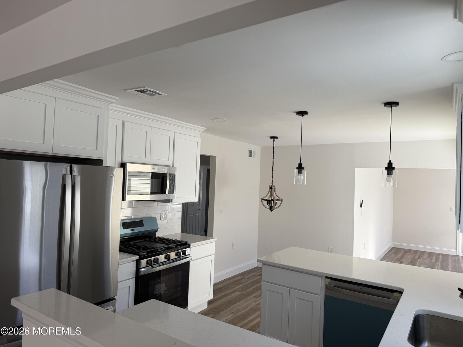 Property Photo:  18 Mansfield Avenue  NJ 08759 