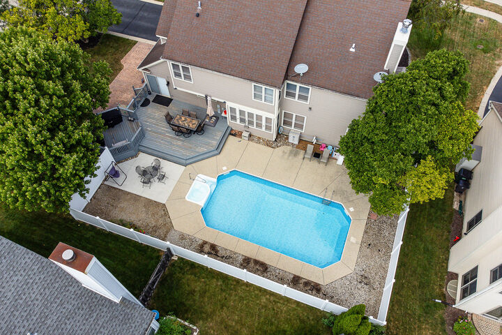 Property Photo:  591 Salceda Lane  IL 60060 