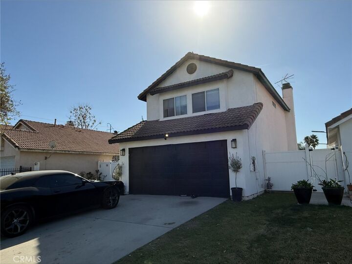 Property Photo: 377 Aurora CA 92571
