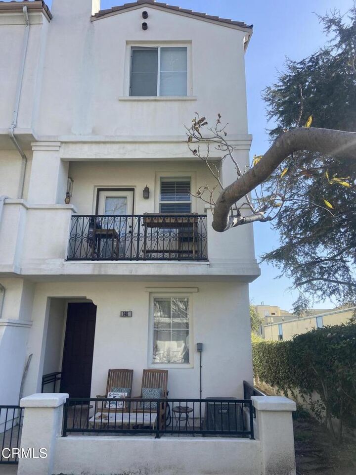 Property Photo:  148 Beach Side Court  CA 93001 