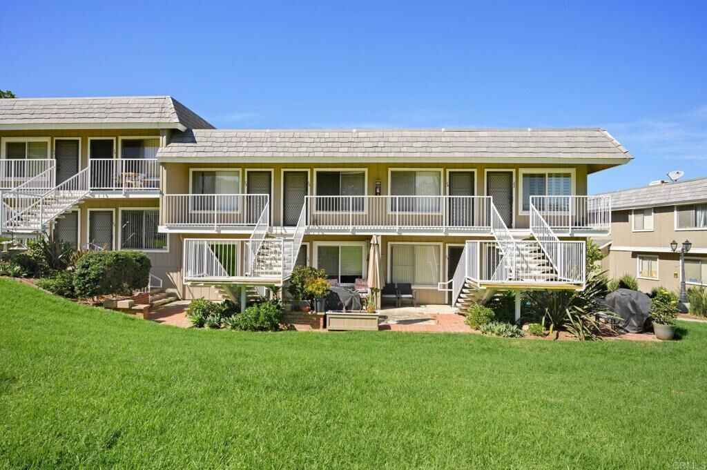 Property Photo:  27725 Mountain Meadow 27  CA 92026 