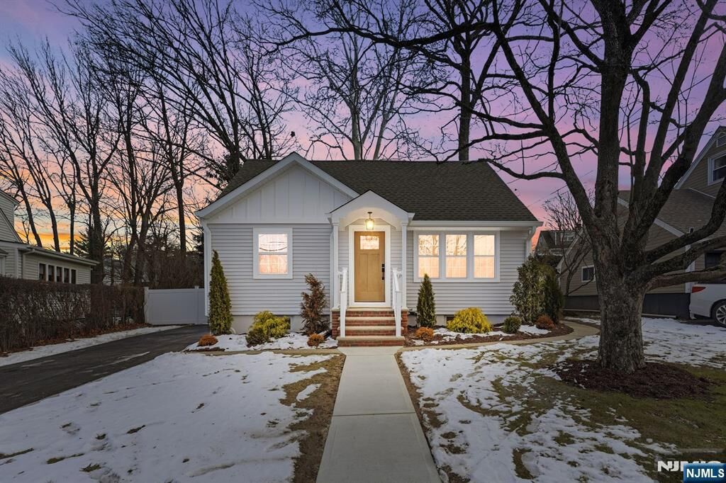 Property Photo:  219 Sanzari Place  NJ 07607 