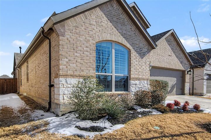 Property Photo: 3524 Crescent Lane TX 75009