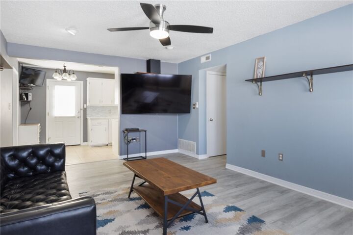 Property Photo:  127 Alberta Street  AR 72730 