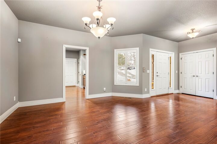 Property Photo: 24 Kirkliston Lane AR 72715