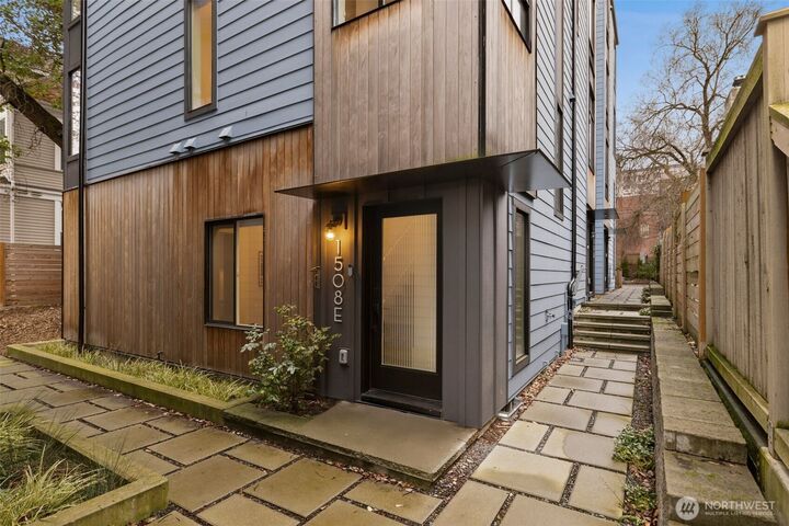 Property Photo:  1508  18th Avenue  WA 98122 