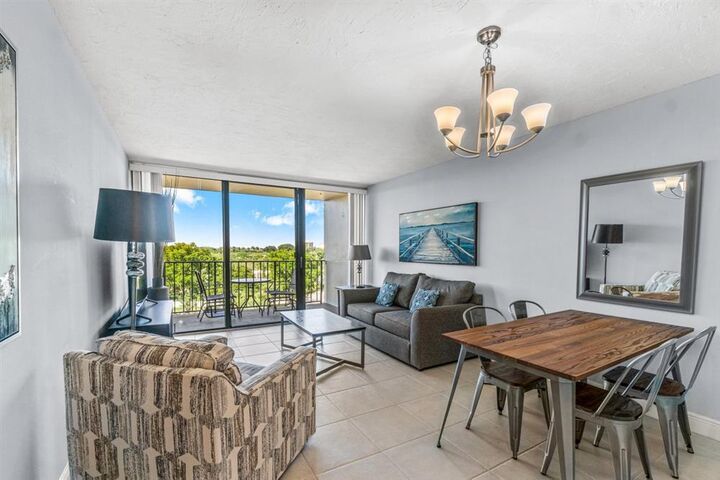 Property Photo:  1830 Embassy Drive 604  FL 33401 