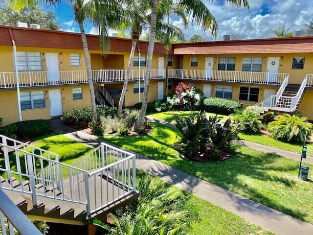 Property Photo:  240 Croton Avenue 103  FL 33462 
