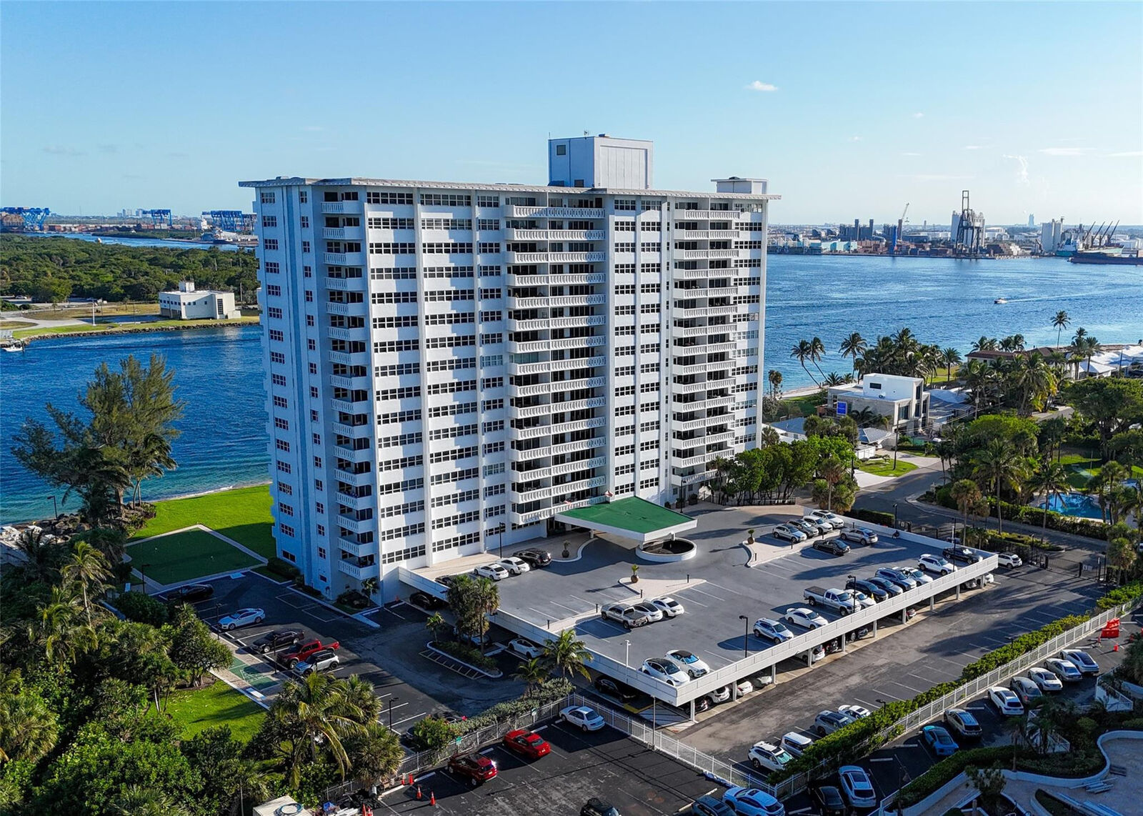 Property Photo:  2100 S Ocean Drive 11B  FL 33316 