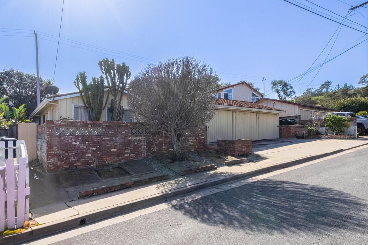 Property Photo:  1113 McClellan Avenue  CA 93940 