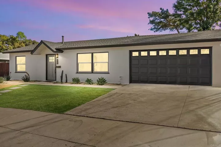 Property Photo:  463 Parkbrook St  CA 91977 