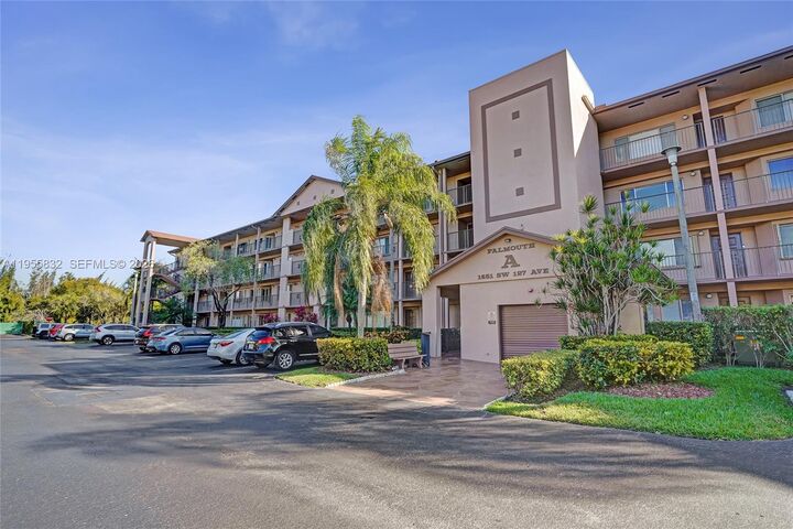 Property Photo:  1651 SW 127th Ave 404A  FL 33027 