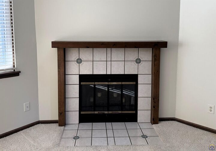 Property Photo:  5741 SW 22nd Ter Apt #1  KS 66614 