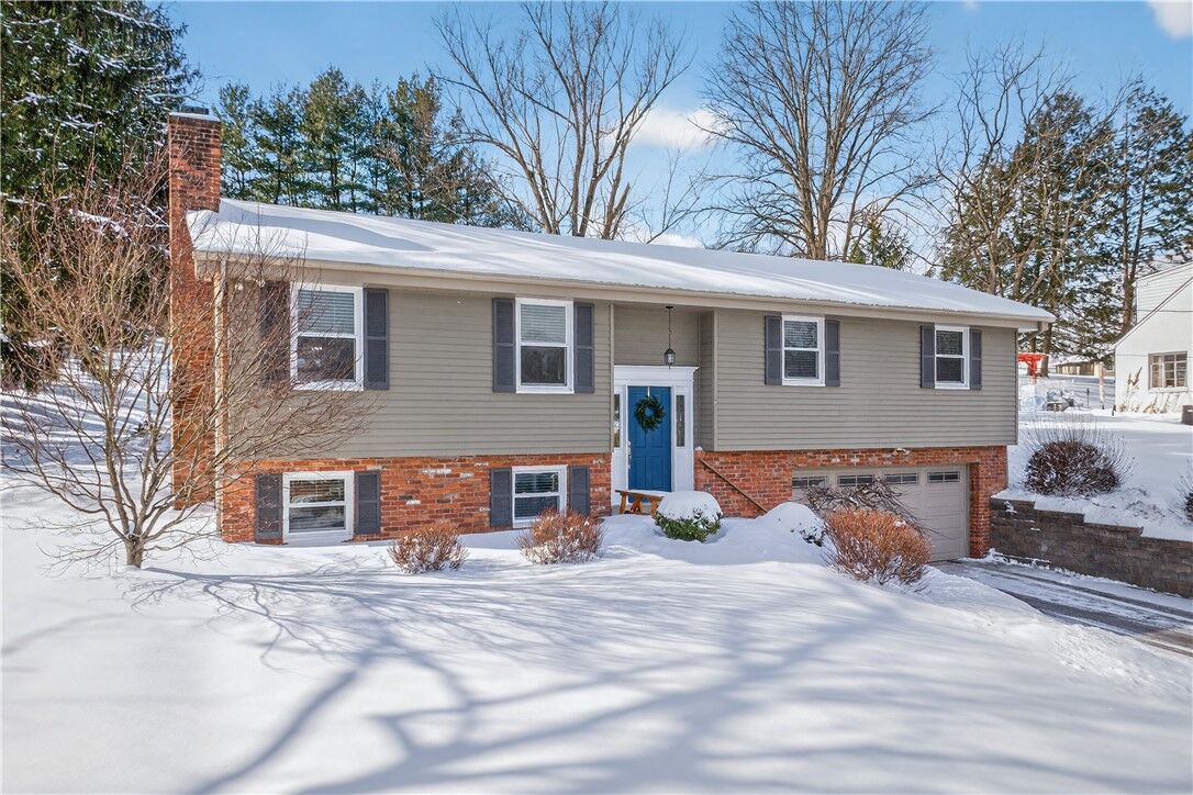 Property Photo:  909 Bebout Rd.  PA 15367 