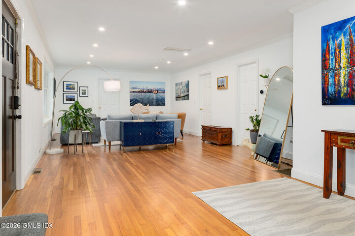 Property Photo:  51 Glen Road  CT 06830 