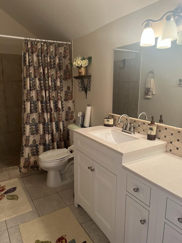 Property Photo: 1605 S US Highway 1 201M2 FL 33477