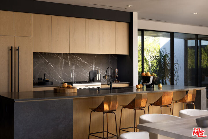 Property Photo:  2 Echo Ln  CA 92270 