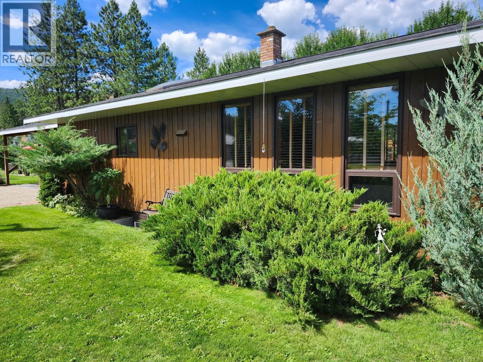 Photo de la propriété:  7775 Gn Road  BC V0H 1H2 