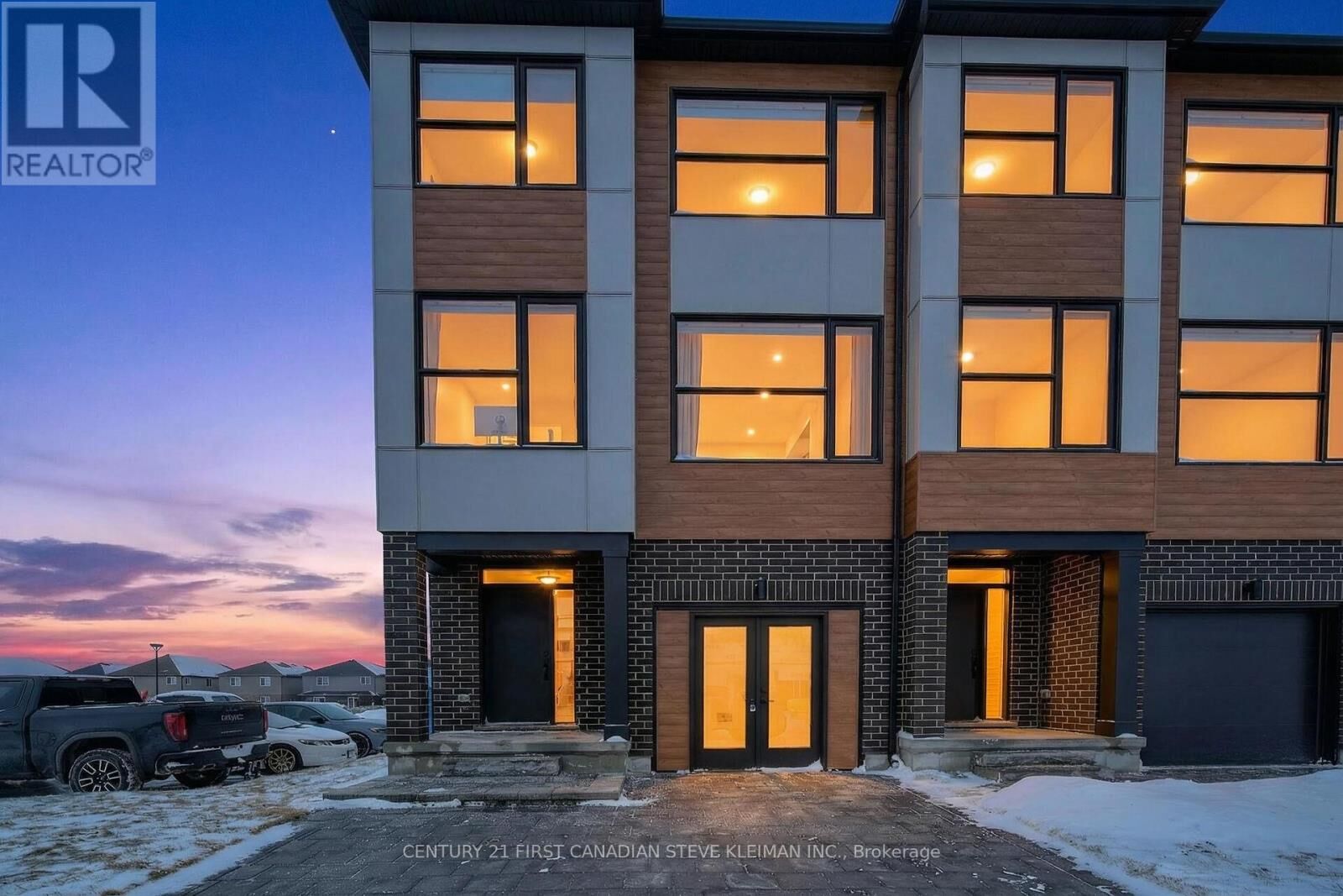 Photo de la propriété: 2830 Tokala Trail 105 ON N6G 5B4