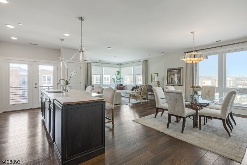 Property Photo:  3 Vanderbilt Blvd 406  NJ 07932 