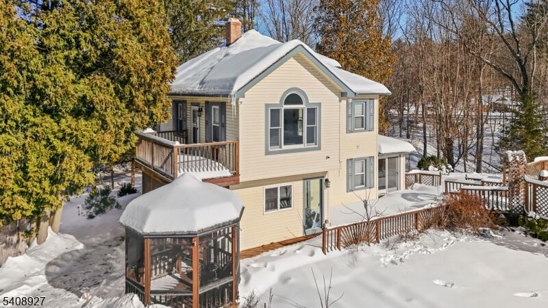 Property Photo:  1 Old Dingman Rd  NJ 07851 