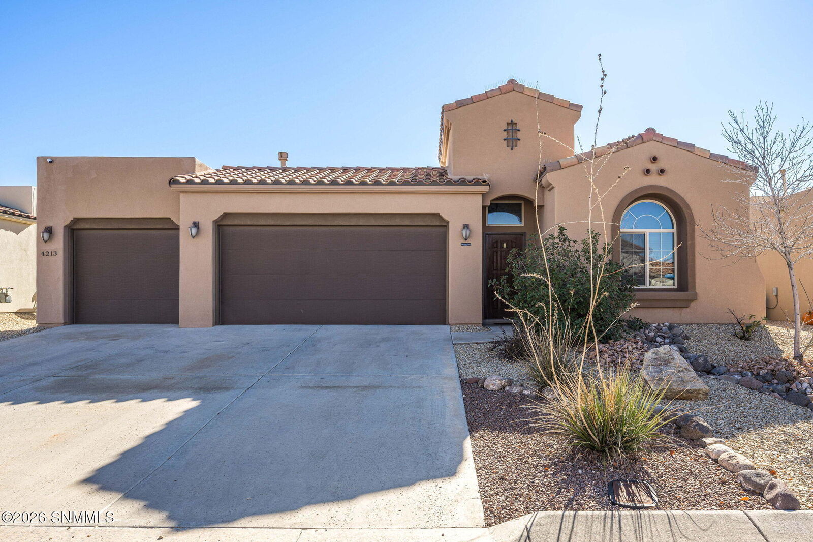 Property Photo: 4213 Sommerset Arc NM 88011