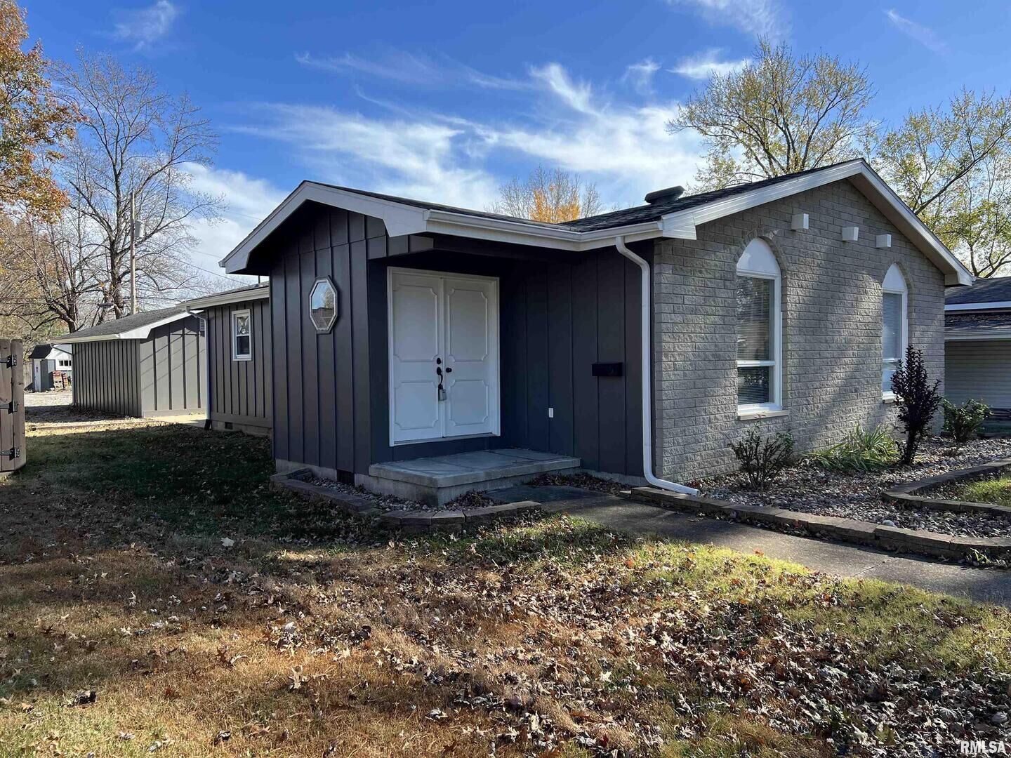 Property Photo:  503 S 1st Street  IL 62959 