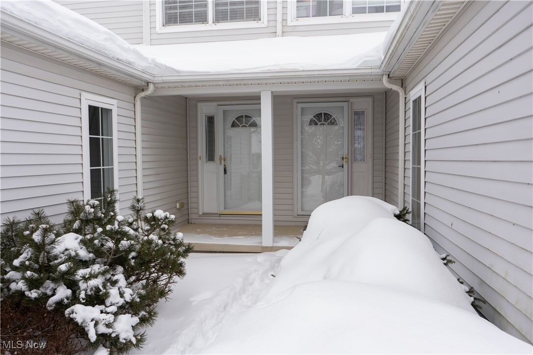 Property Photo:  9321 Hickory Ridge Drive  OH 44241 