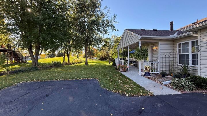 Property Photo: 432 Sarazin Street MN 55379