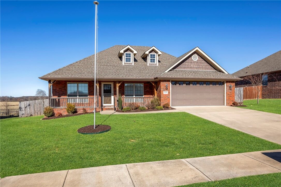 Property Photo: 1610 Colonel Bartow Drive AR 72753
