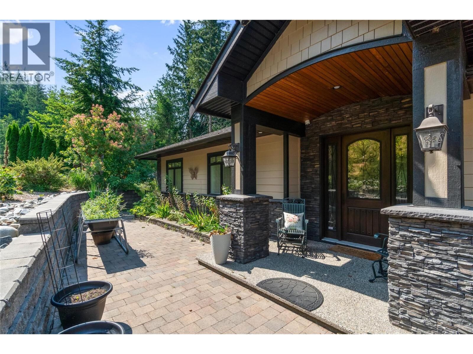 Property Photo: 2762 Glenview Road BC V0E 1H1