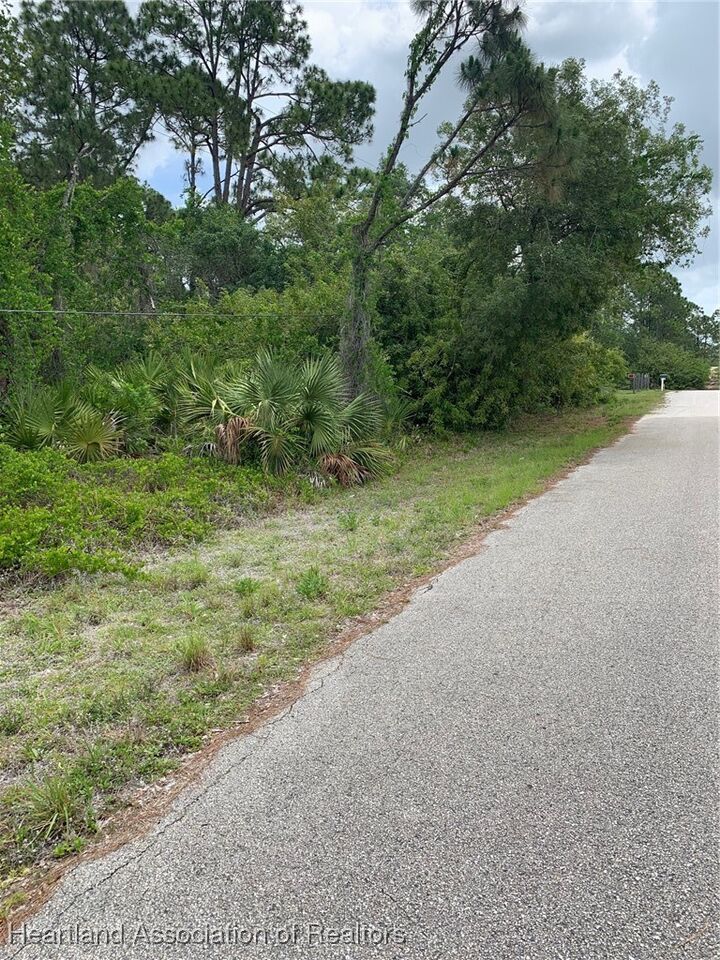 Property Photo:  232 Eleanor Boulevard  FL 33852 