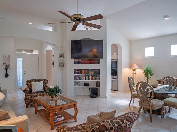 Property Photo:  4054 Caddie Drive E  FL 34203 