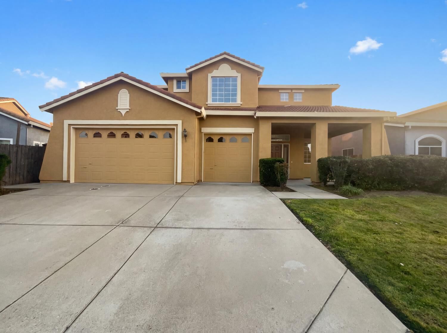 Property Photo:  8137 Wyndwillow Way  CA 95758 